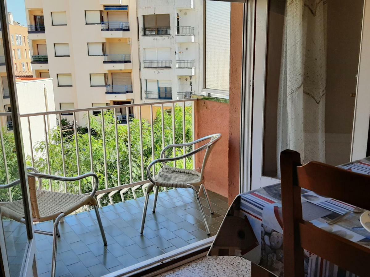 Apartamentos Franch Hospitalet De L'Infant Dış mekan fotoğraf